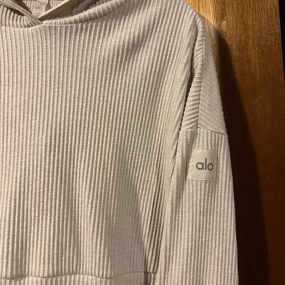 🤍 Muse Hoodie in Ivory Heather - Picture 5 of 8